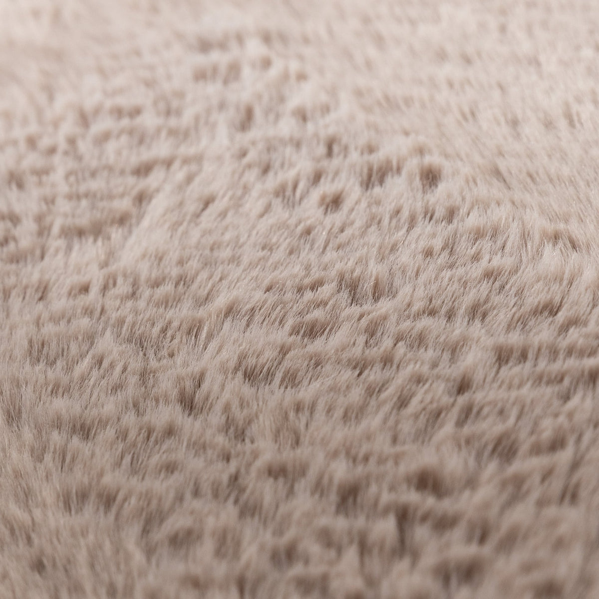 Soft Low-Pile Rug – Cozy Ripple Taupe