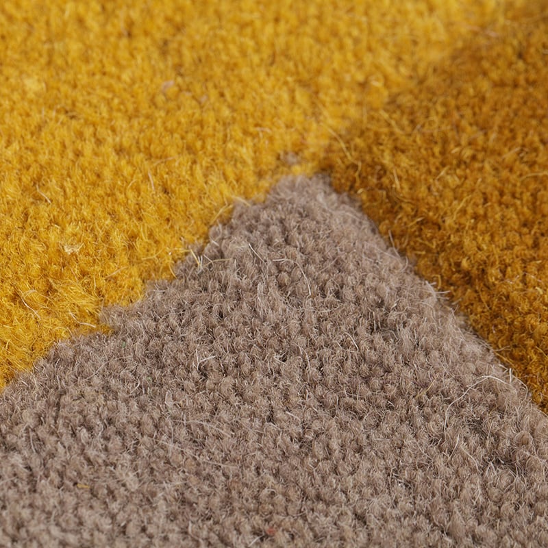 Abstract runner - Stracto Collage Ochre Yellow
