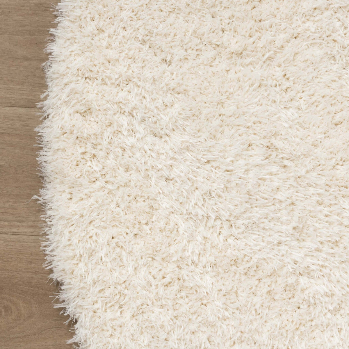 Round Shaggy Rug - Blaze White