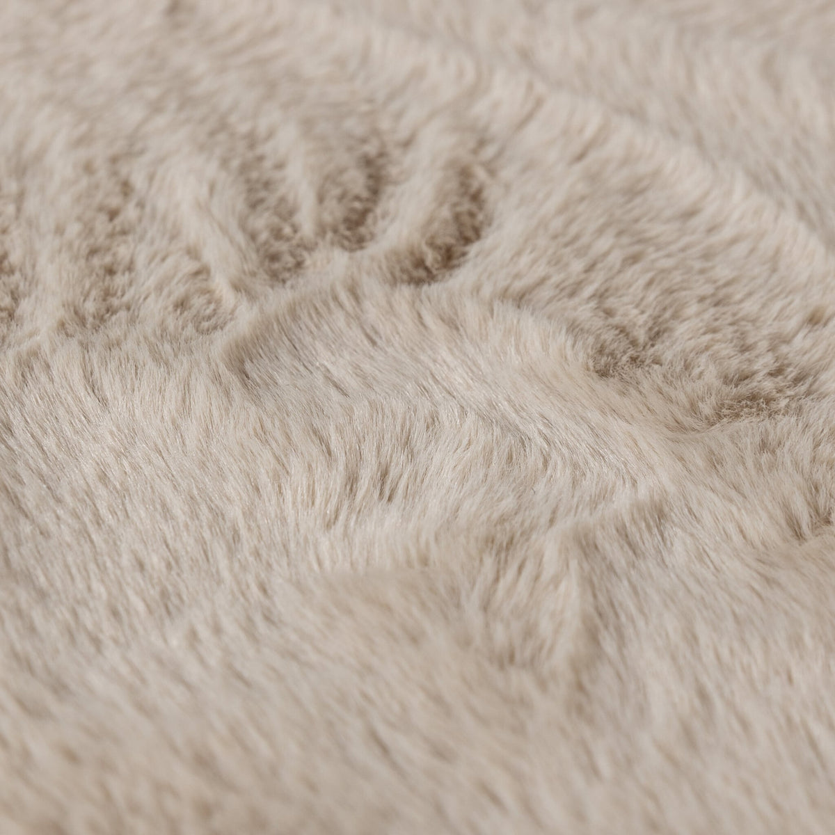 Round Low-Pile Rug – Cozy Beige