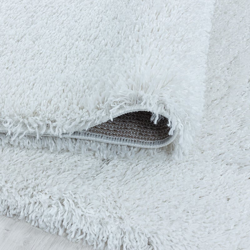 High-pile floor rug - Fuzzy White