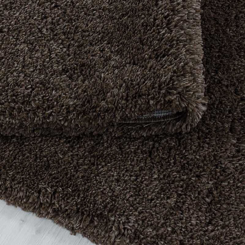 High-Pile Floor Rug - Fuzzy Brown