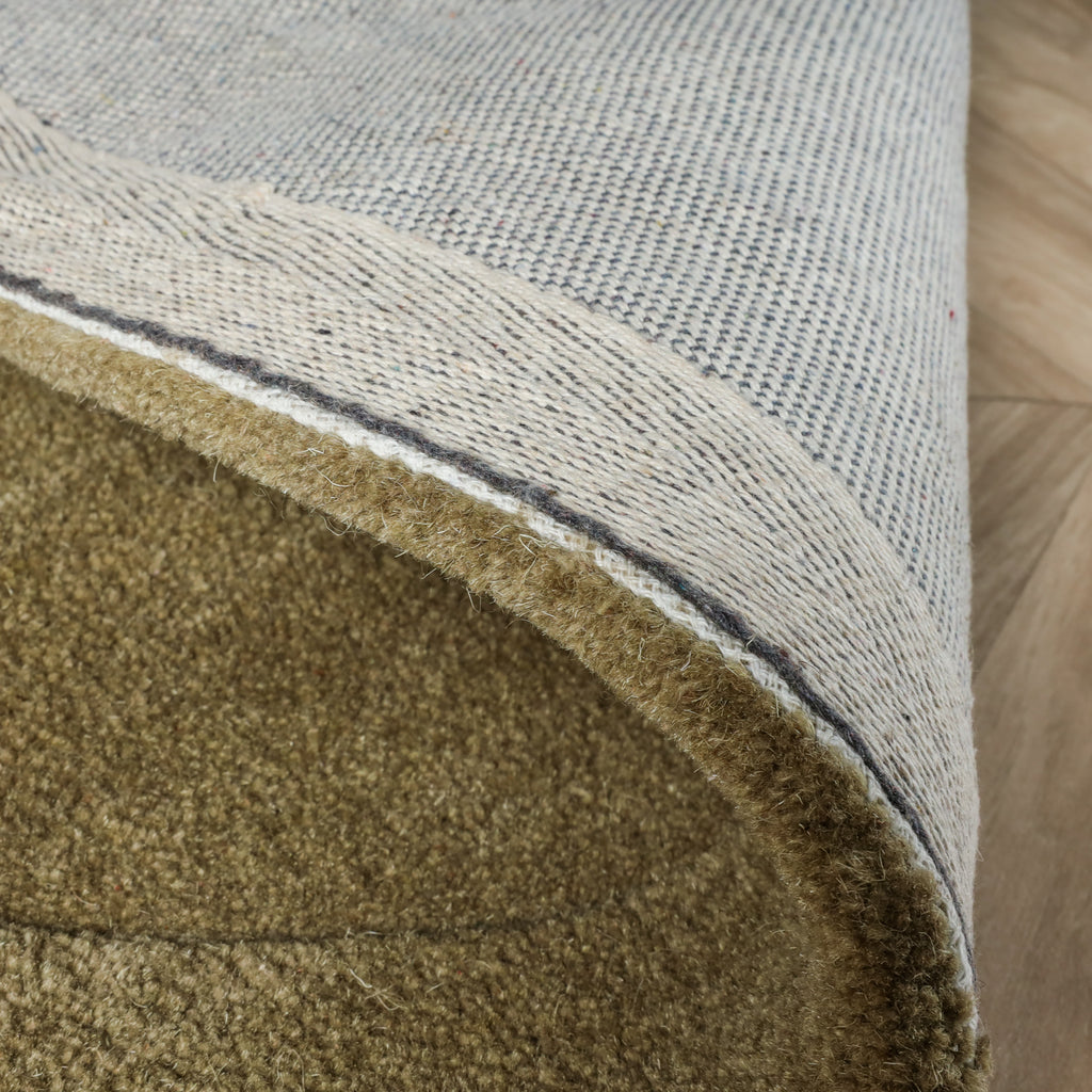 Organic rug - Isara Border Olijfgroen